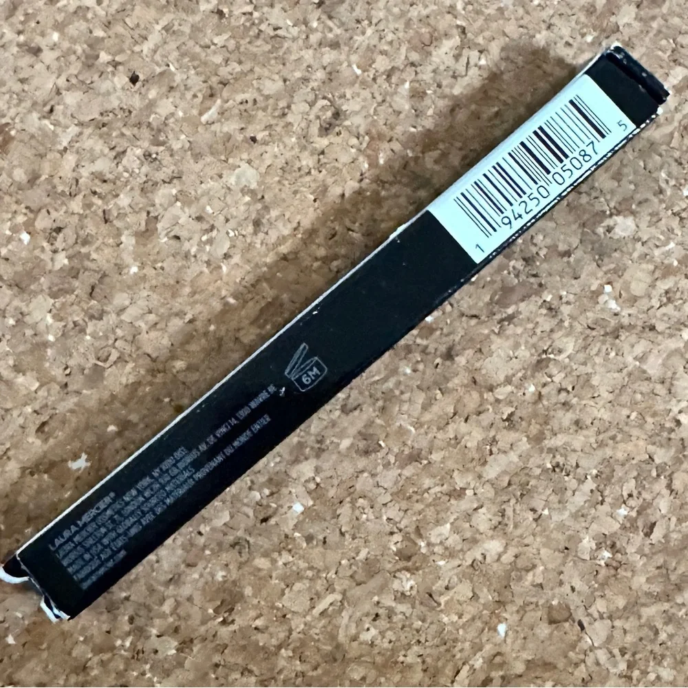 Laura Mercier Caviar Matte Eyeshadow Stick  Peach